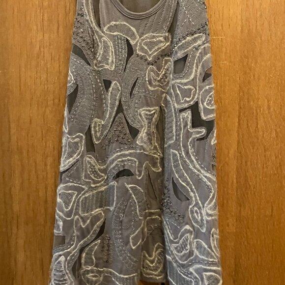 Tunic - Picture 6 of 6